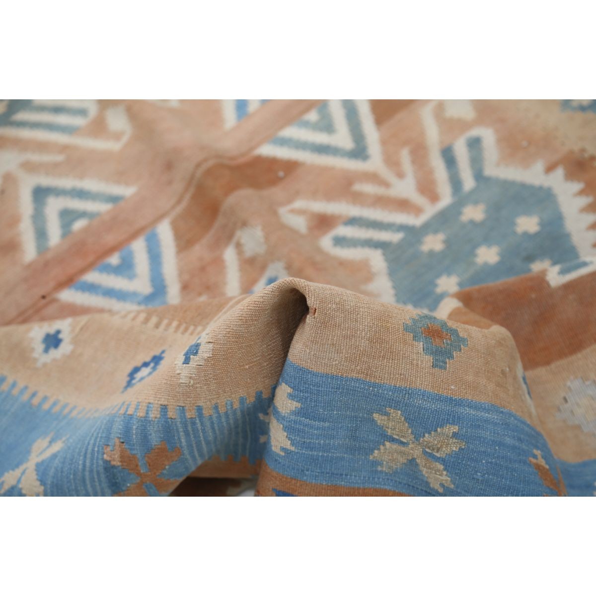 Kafkaas 5x7 Hand Woven Washable Wool Rug - Soft Hues