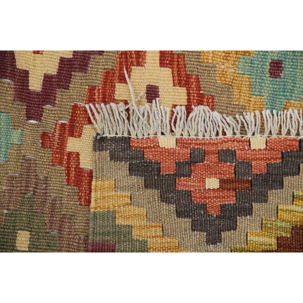 Maimana 7x9 Hand Woven Washable Wool Rug - Colorful