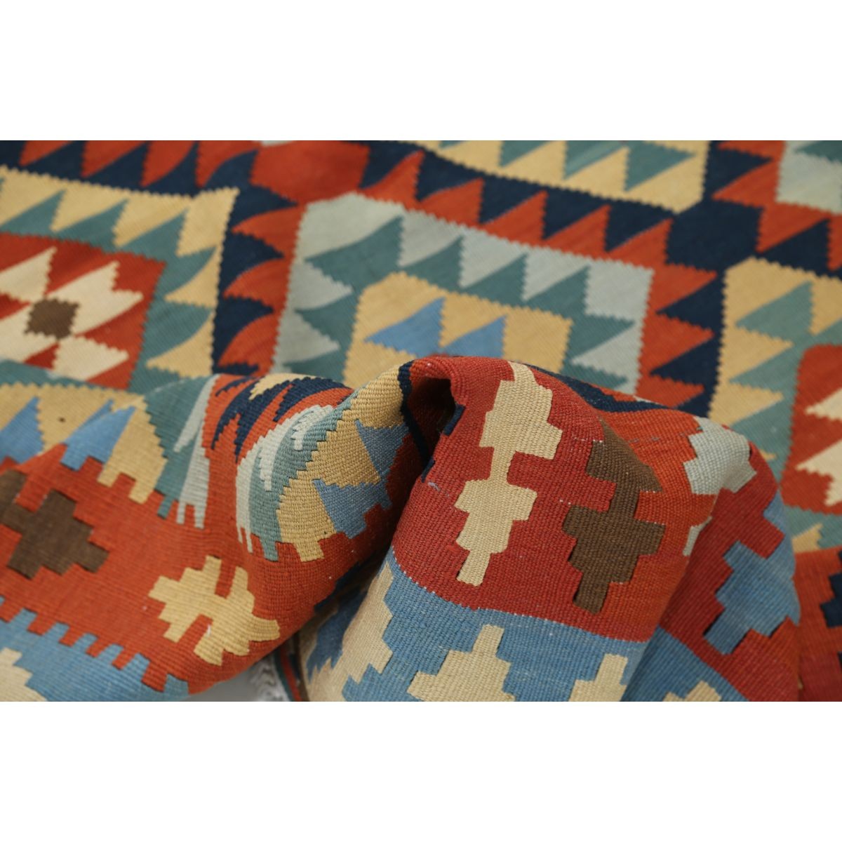 Kafkaas 5x6 Hand Woven Washable Wool Rug - Colorful
