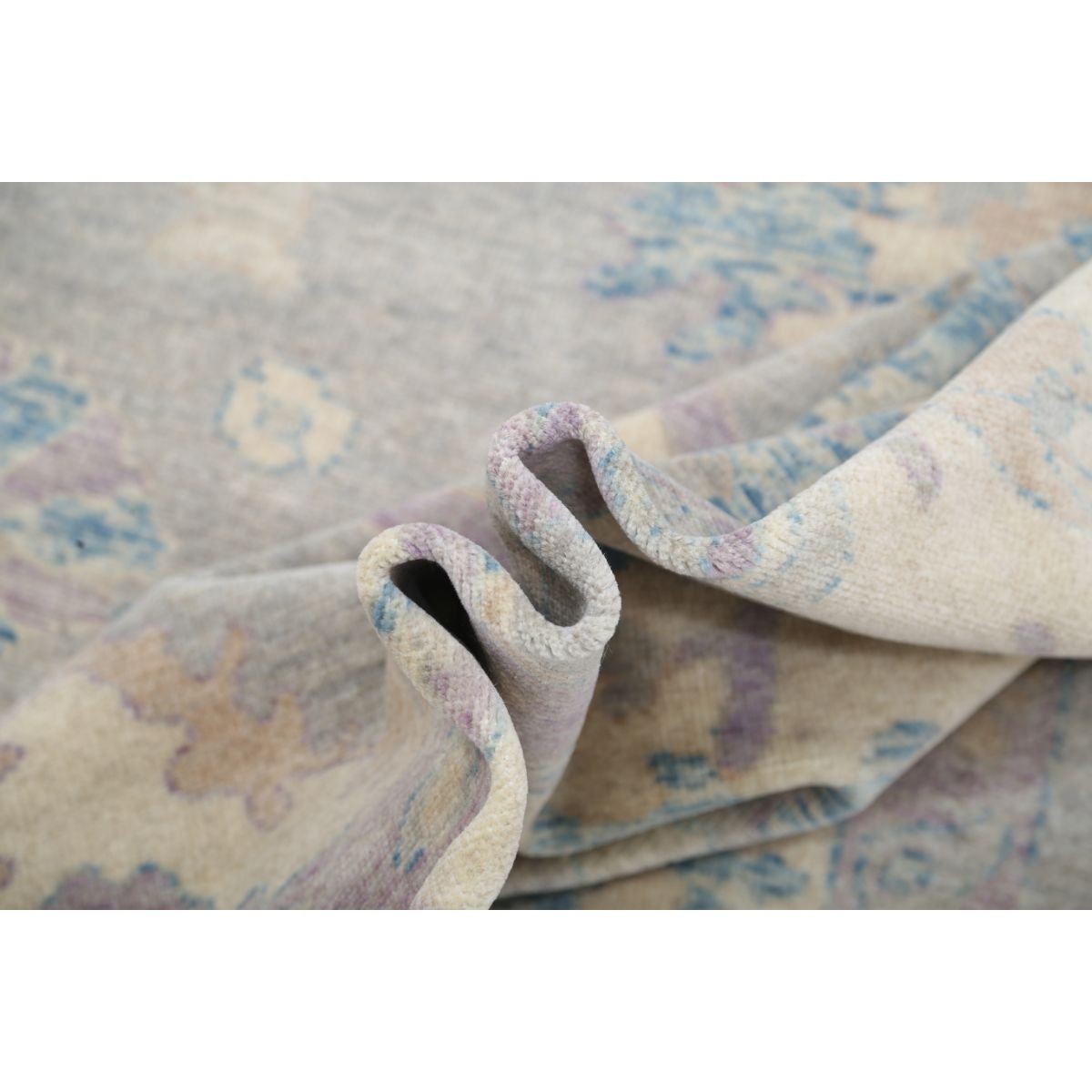 Lily 9x12 Machine-Made Washable Wool Rug - Soft Hues