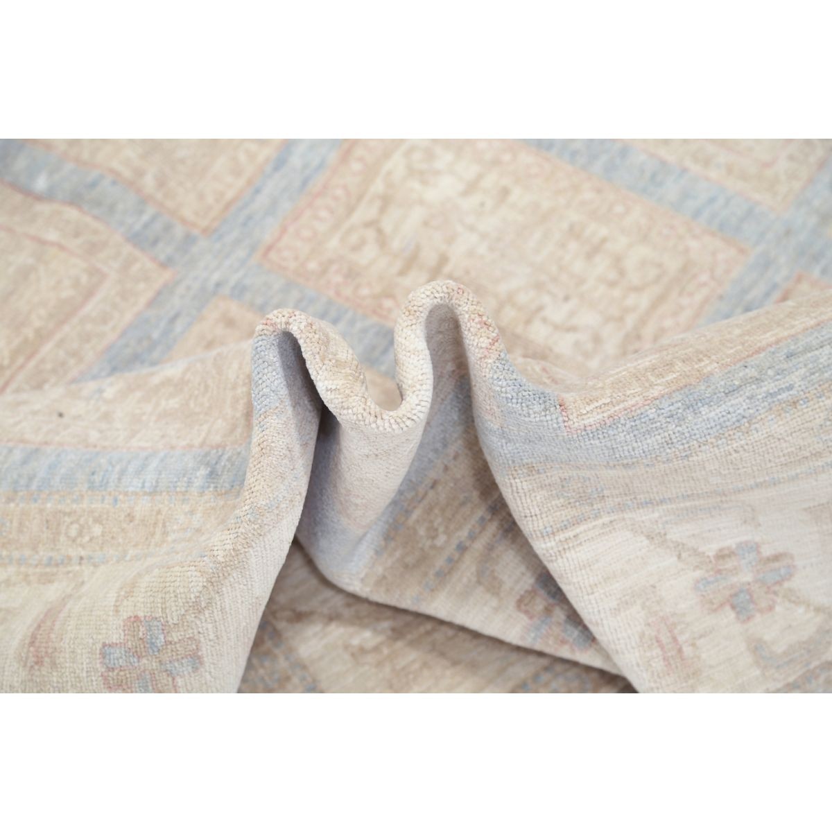 Bakhtiari 5x8 Handmade Double Knotted Washable Wool Rug - Soft Hues