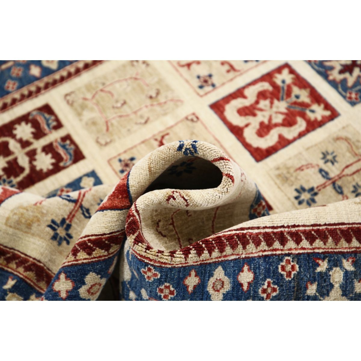 Bakhtiari 5x6 Handmade Double Knotted Washable Wool Rug - Colorful