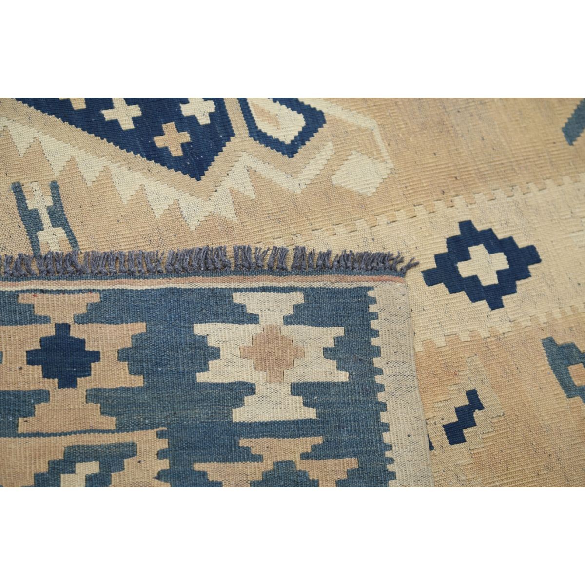 Kafkaas 7x11 Hand Woven Washable Wool Rug - Soft Hues