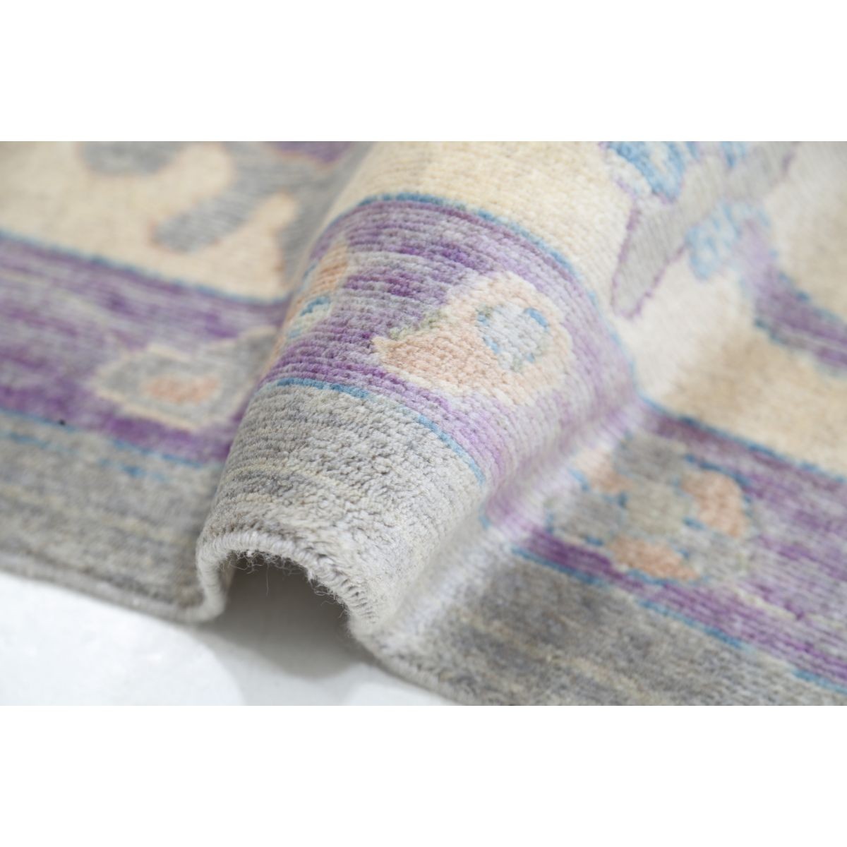 Lily 9x12 Machine-Made Washable Wool Rug - Colorful
