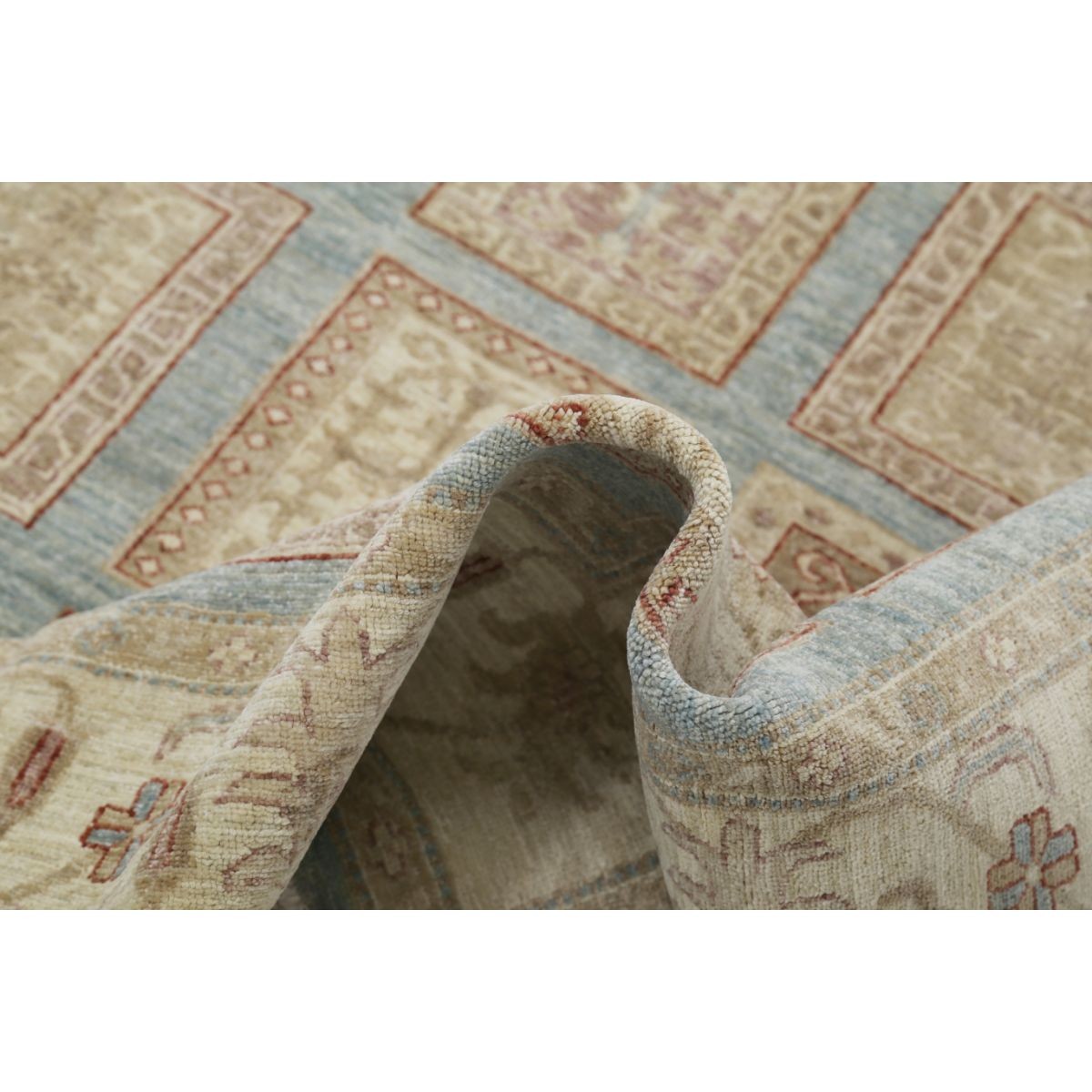 Bakhtiari 6x7 Handmade Double Knotted Washable Wool Rug - Soft Hues