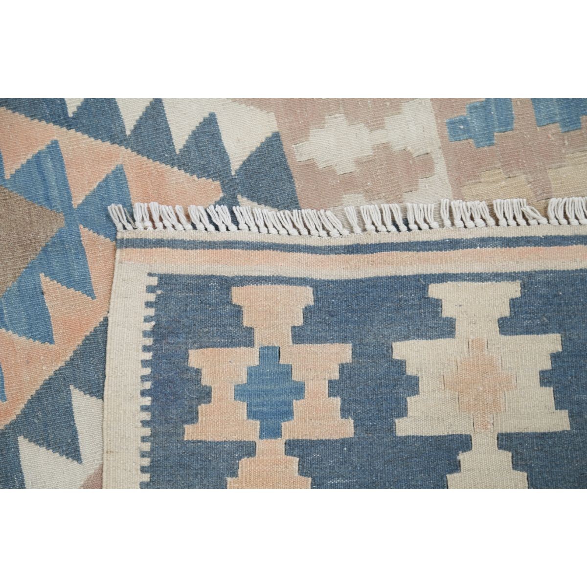 Kafkaas 5x7 Hand Woven Washable Wool Rug - Soft Hues