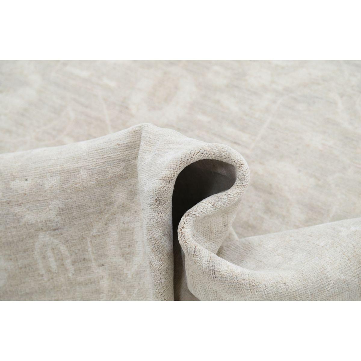 Serenity 6x7 Handmade Double Knotted Washable Wool Rug - Soft Hues