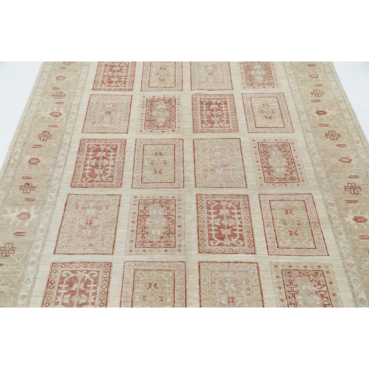 Bakhtiari 6x7 Handmade Double Knotted Washable Wool Rug - Soft Hues