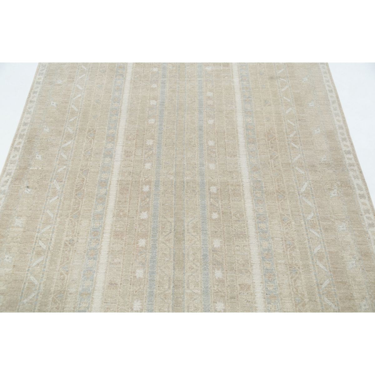 Shaal 5x7 Handmade Double Knotted Washable Wool Rug - Soft Hues