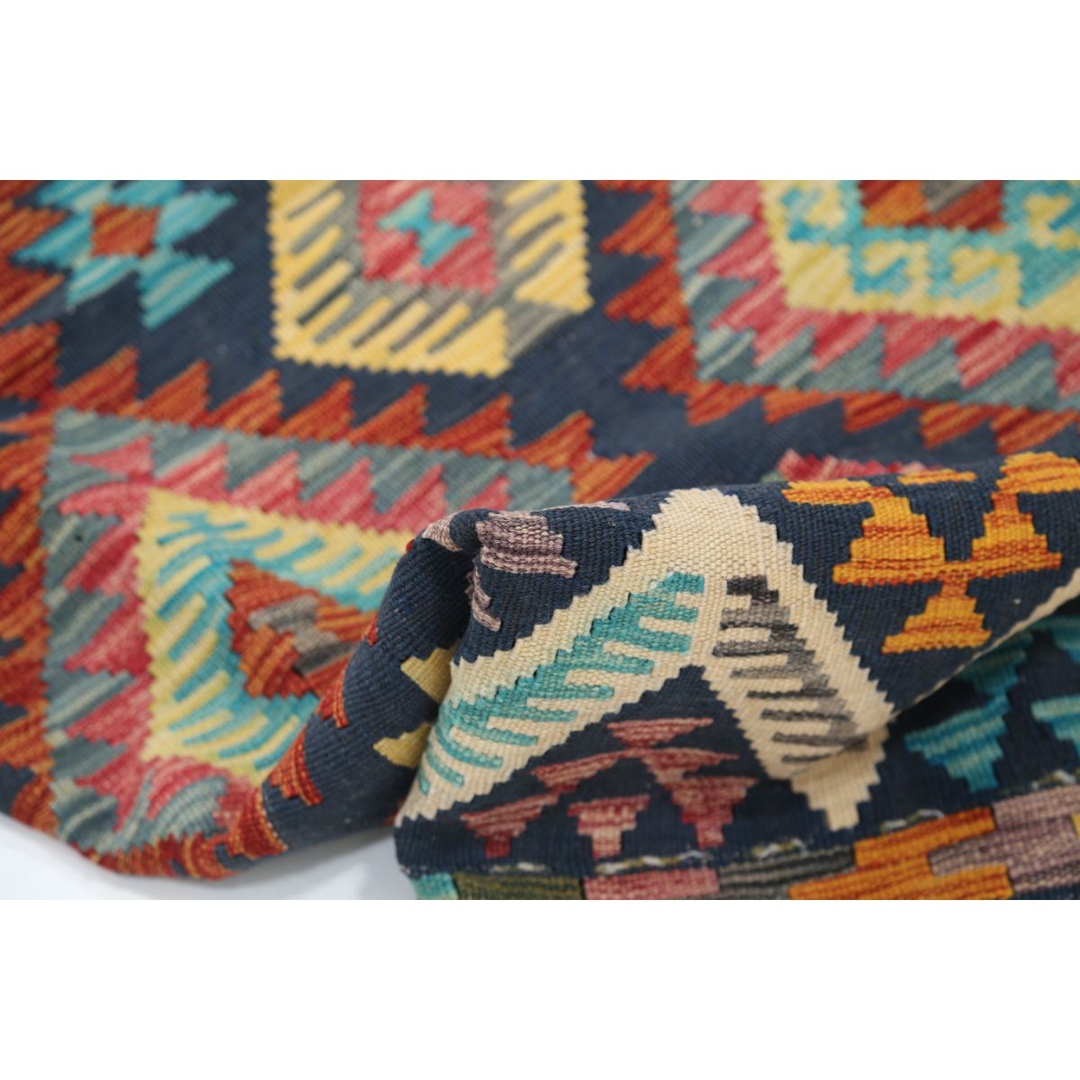 Maimana 4x6 Hand Woven Washable Wool Rug - Colorful
