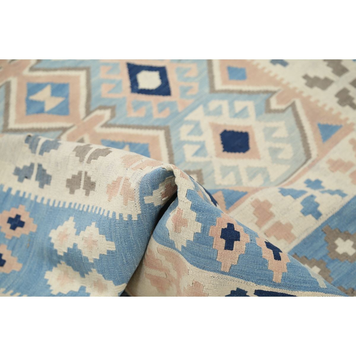 Kafkaas 5x7 Hand Woven Washable Wool Rug - Soft Hues