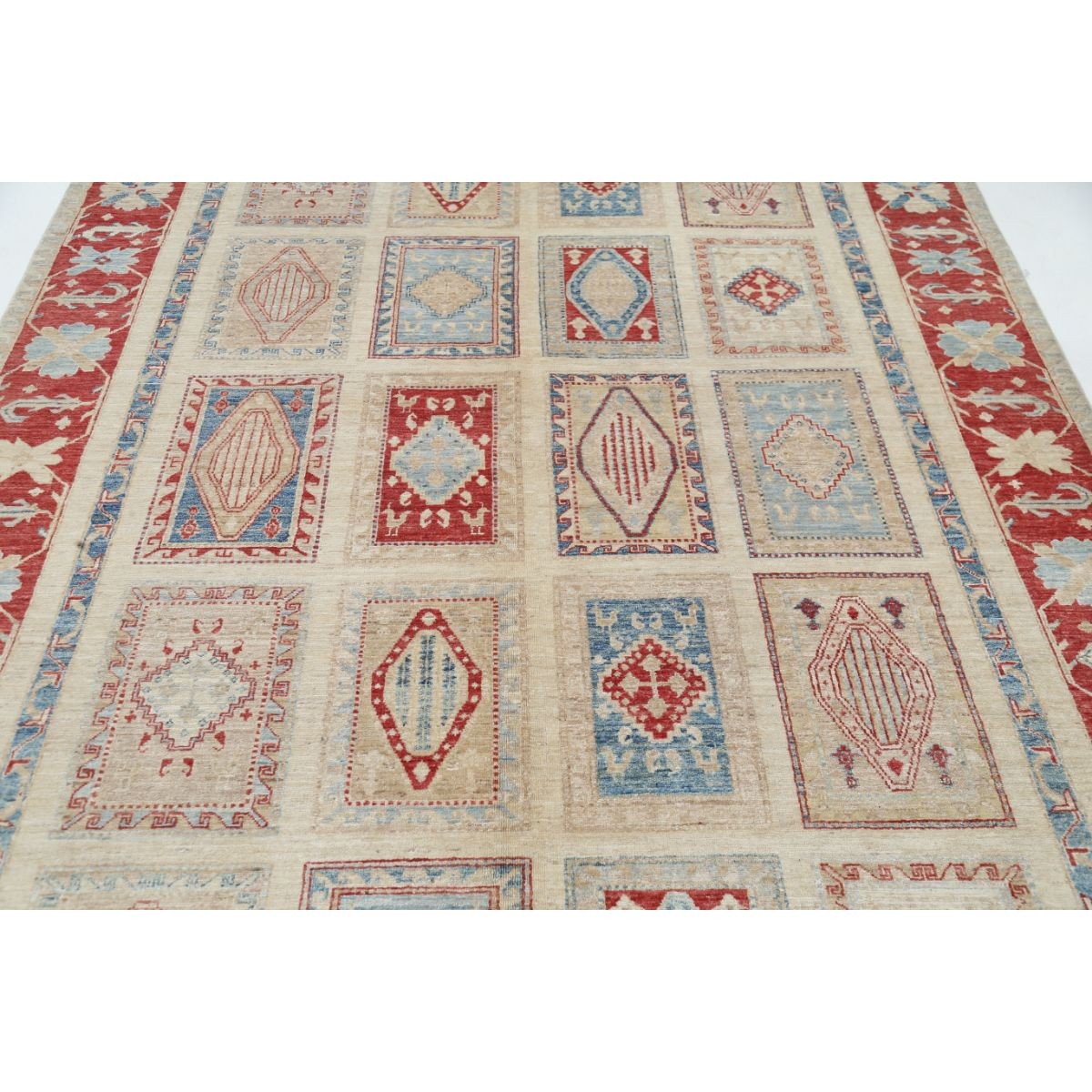 Bakhtiari 7x10 Handmade Double Knotted Washable Wool Rug - Soft Hues