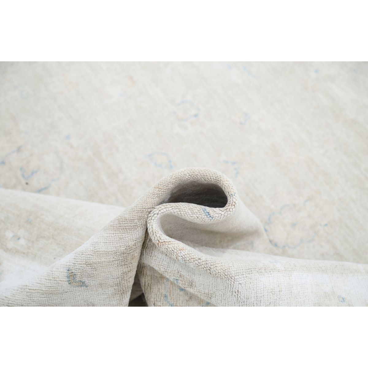 Serenity 5x8 Handmade Double Knotted Washable Wool Rug - Soft Hues