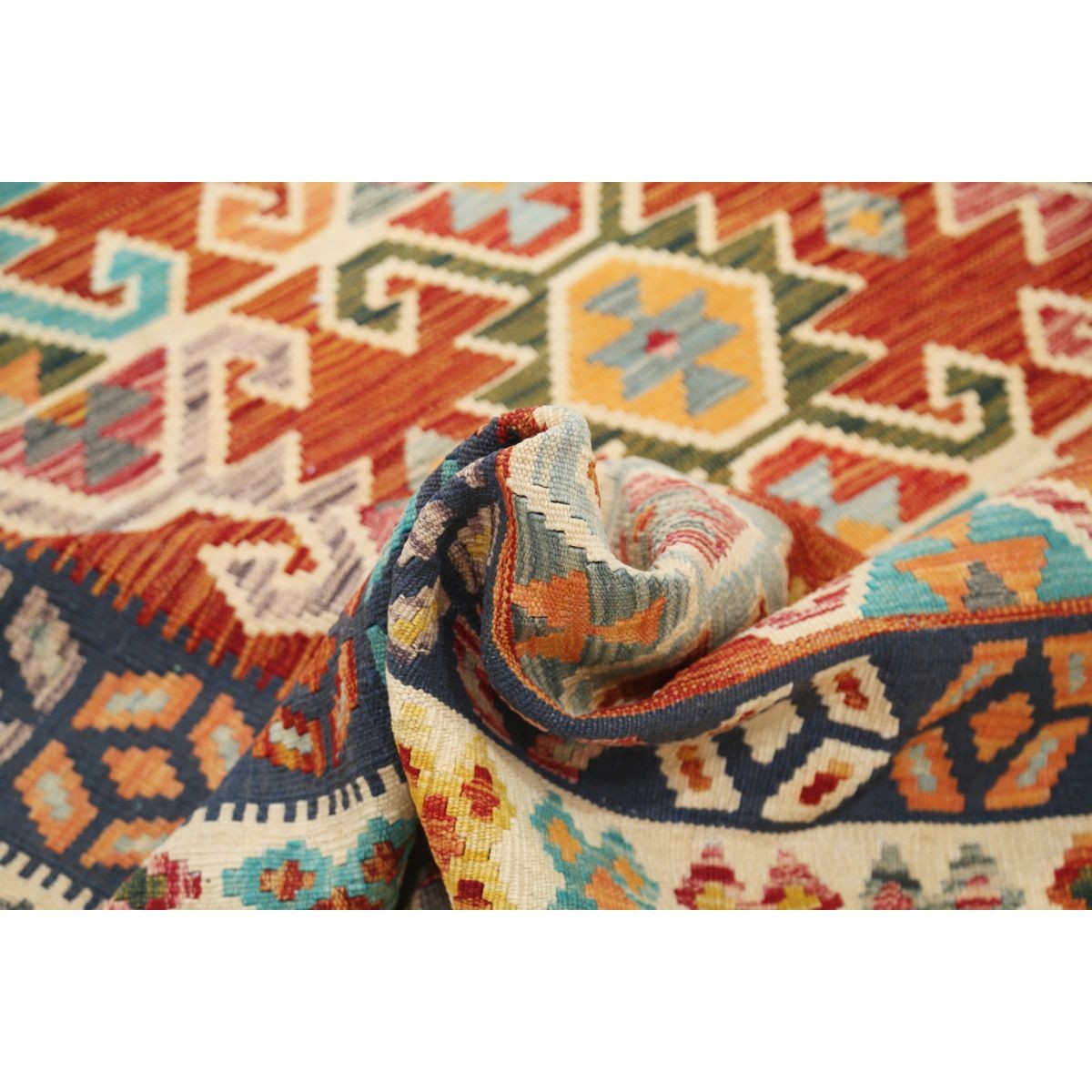 Maimana 5x7 Hand Woven Washable Wool Rug - Colorful