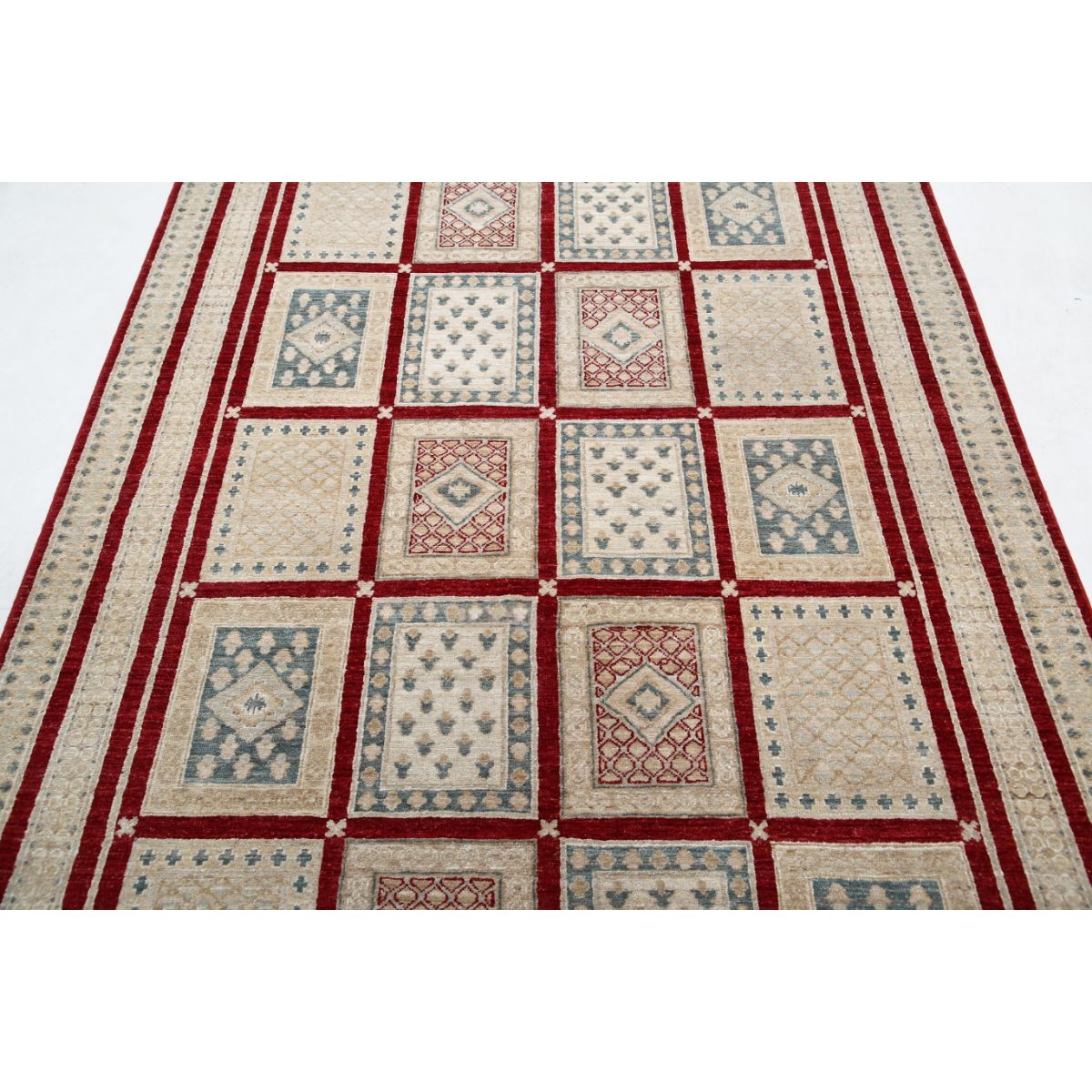 Bakhtiari 5x8 Handmade Double Knotted Washable Wool Rug - Colorful