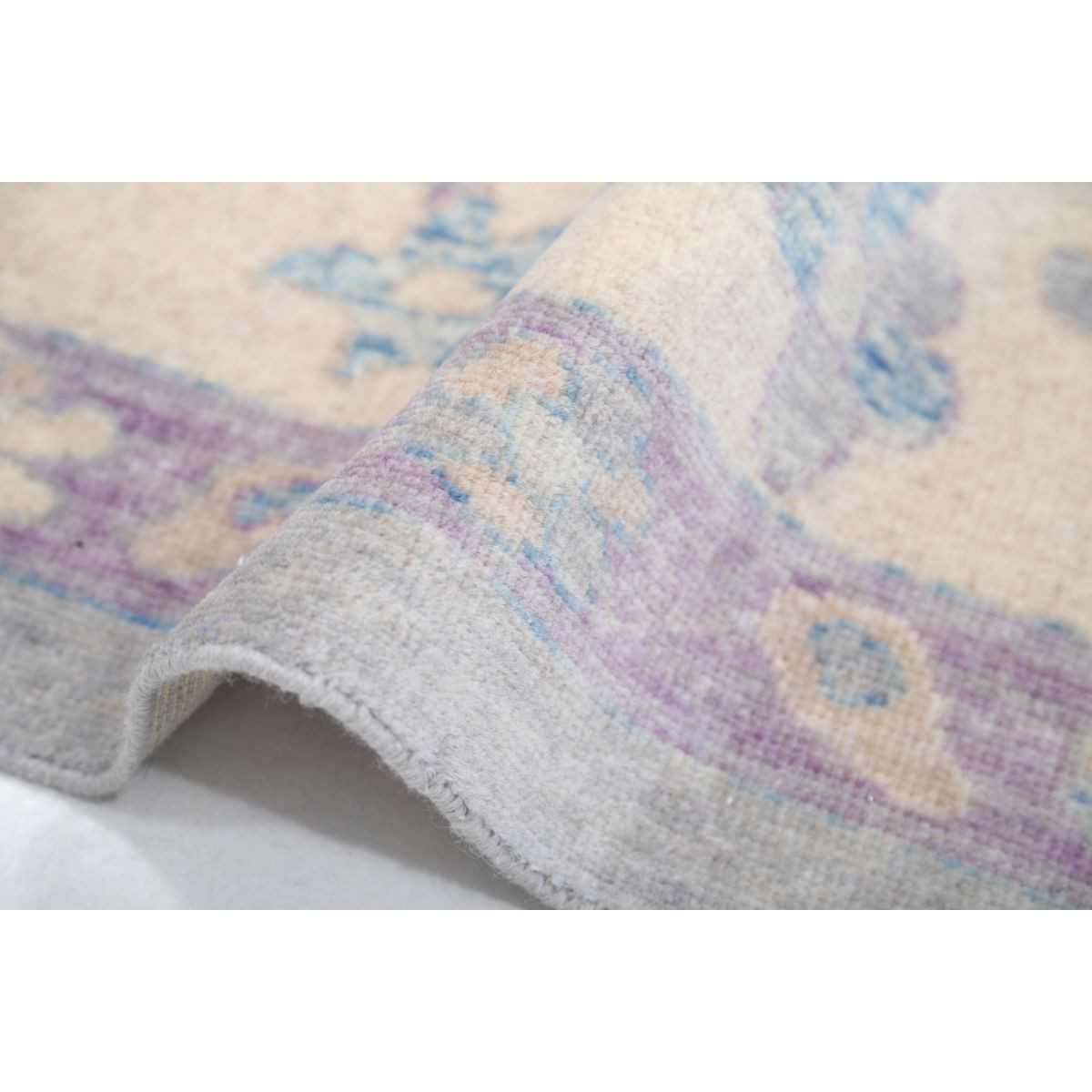 Lily 9x12 Machine-Made Washable Wool Rug - Soft Hues