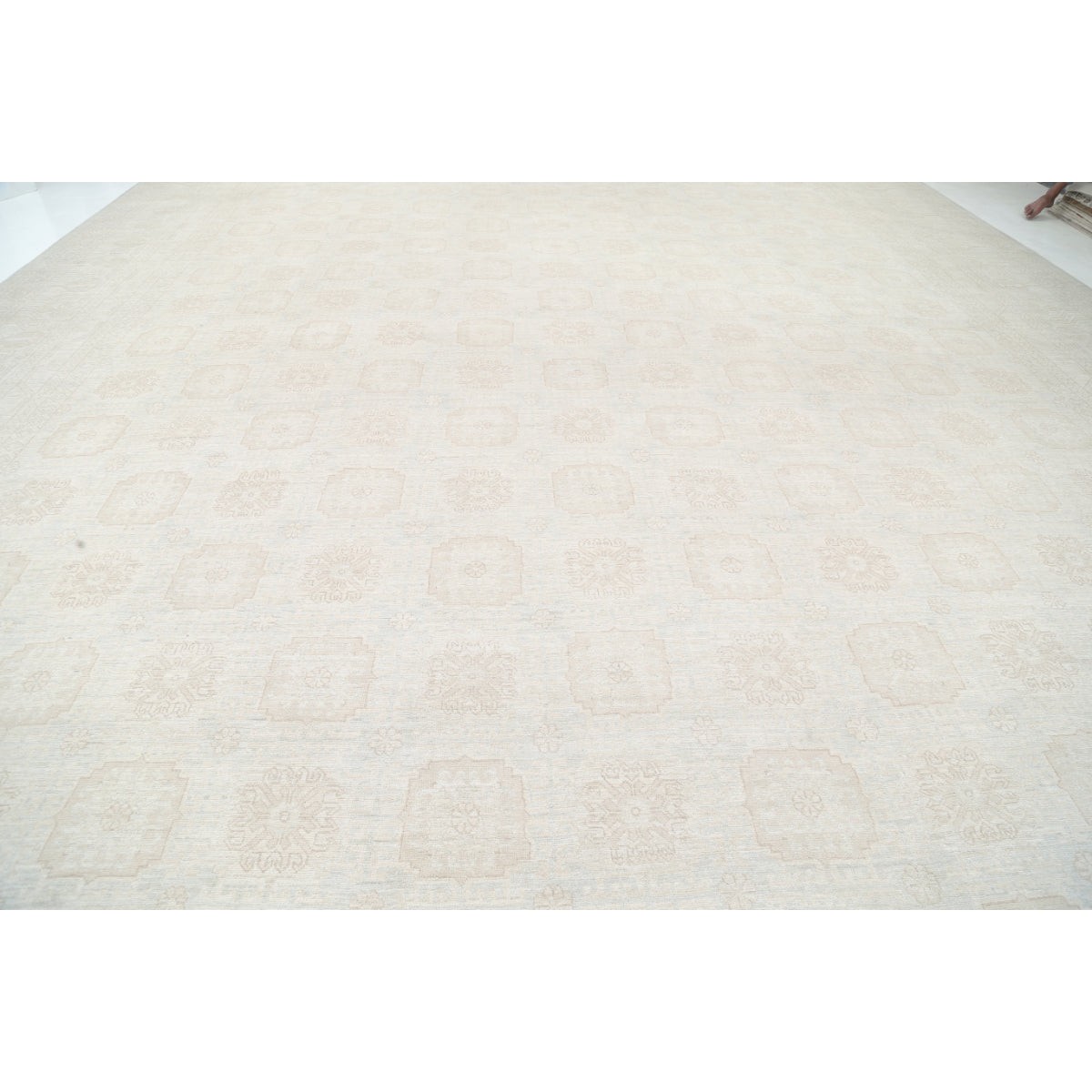 Khotan 18x25 Handmade Double Knotted Washable Wool Rug - Soft Hues