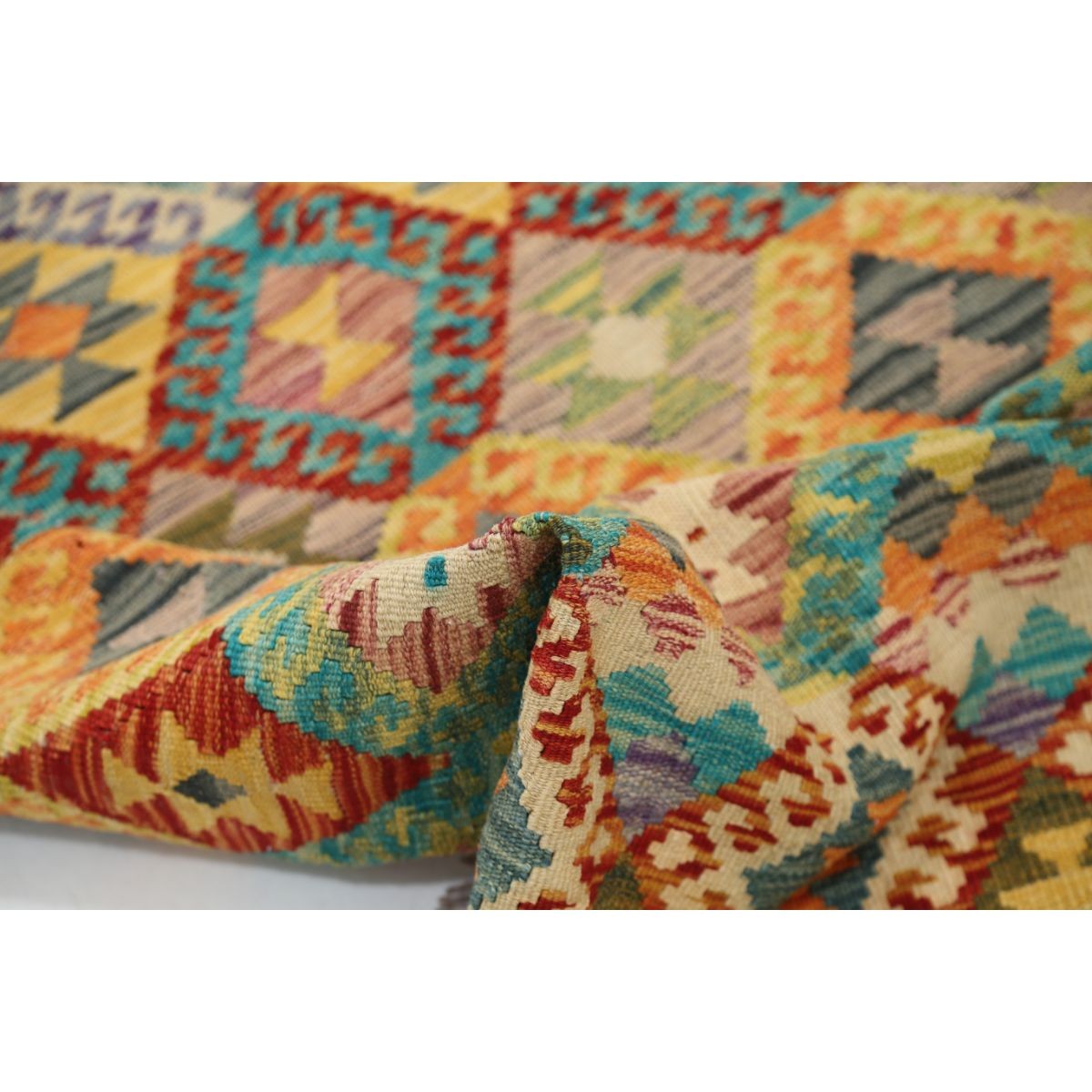 Maimana 4x6 Hand Woven Washable Wool Rug - Colorful