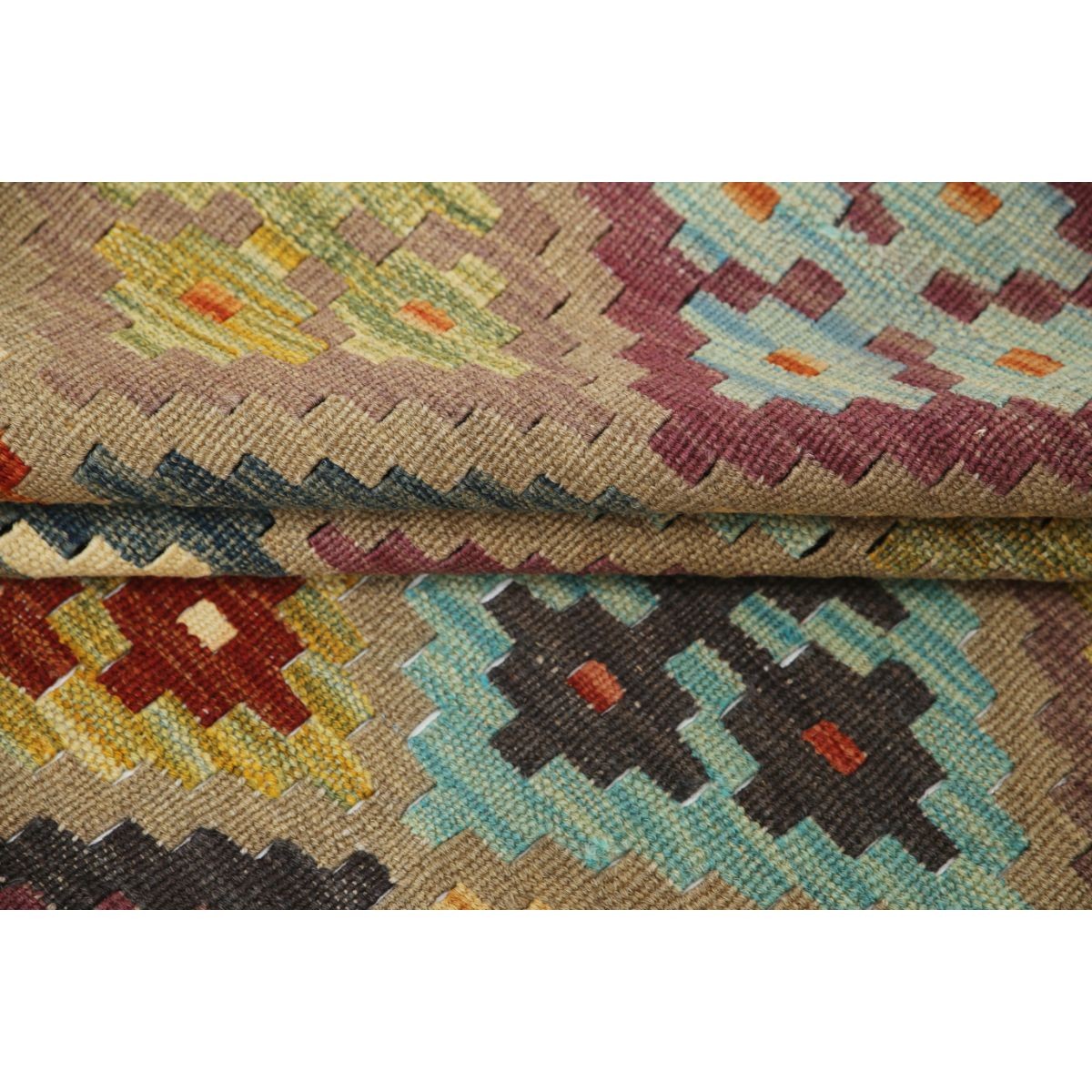 Maimana 7x9 Hand Woven Washable Wool Rug - Colorful