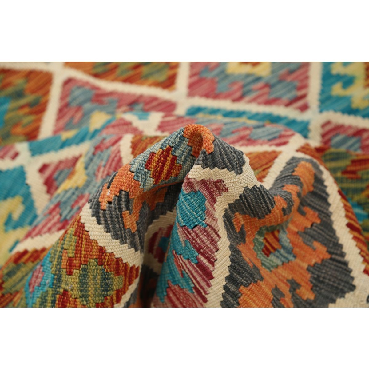 Maimana 4x6 Hand Woven Washable Wool Rug - Colorful