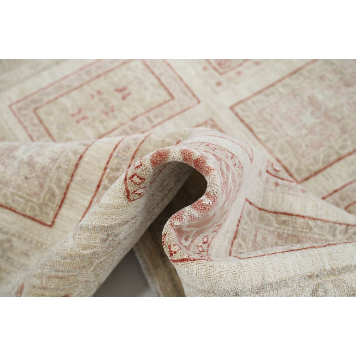 Bakhtiari 6x7 Handmade Double Knotted Washable Wool Rug - Soft Hues