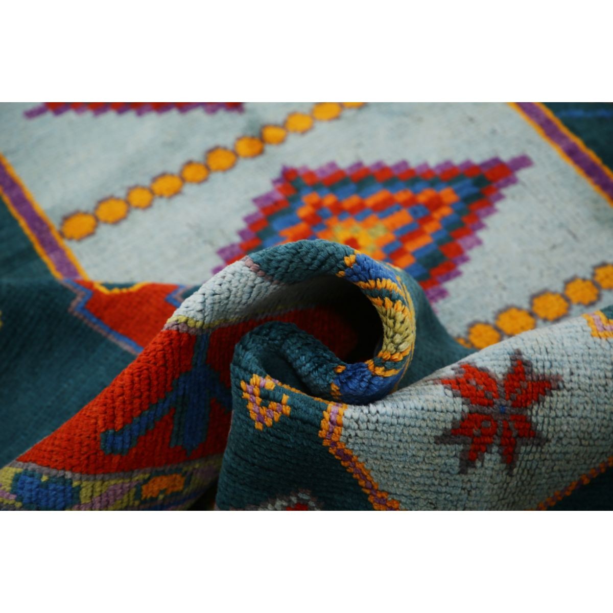 Revival 6x8 Handmade Double Knotted Washable Wool Rug - Colorful