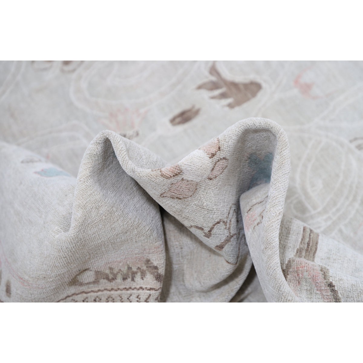 Ariana 18x24 Handmade Double Knotted Washable Wool Rug - Soft Hues