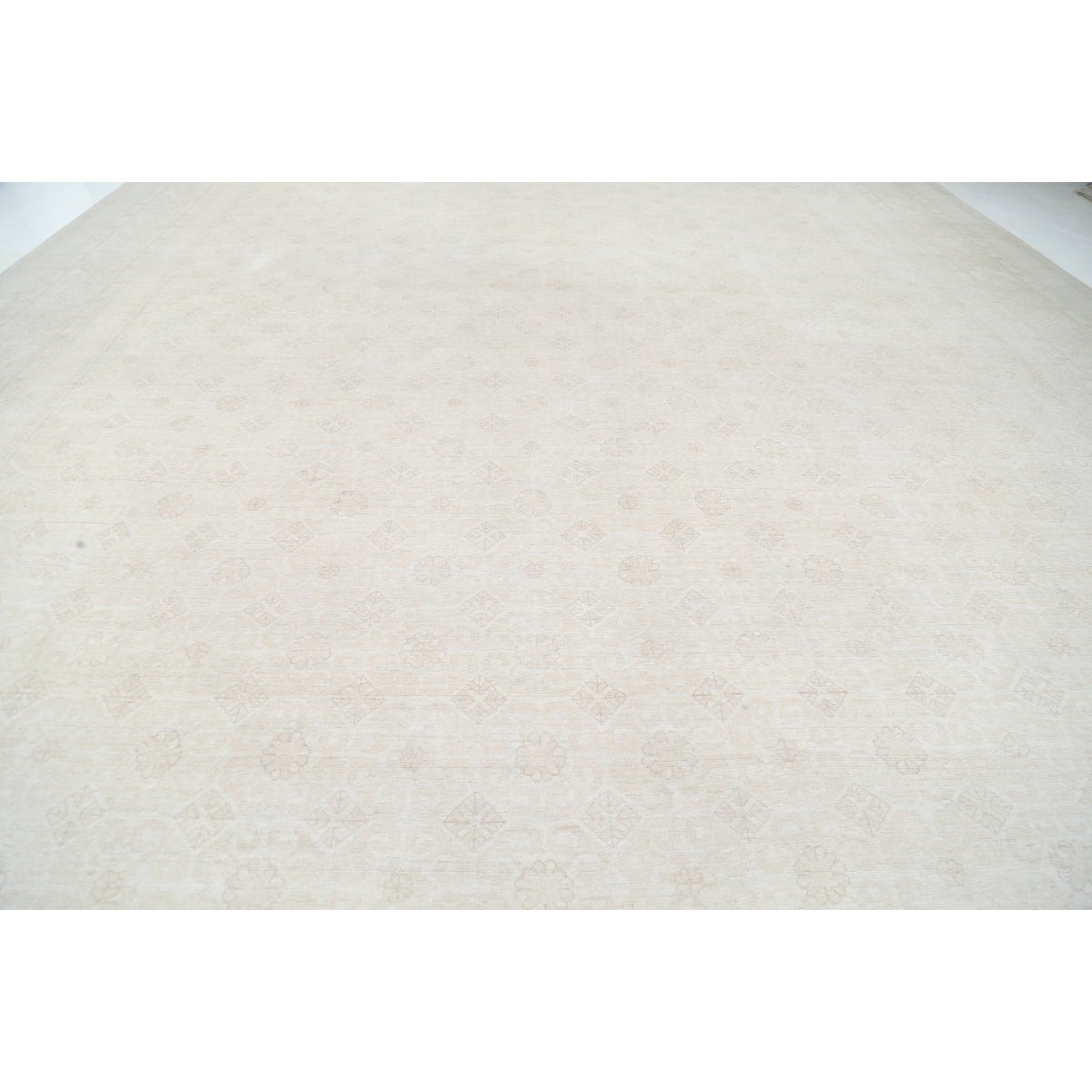 Khotan 17x25 Handmade Double Knotted Washable Wool Rug - Soft Hues