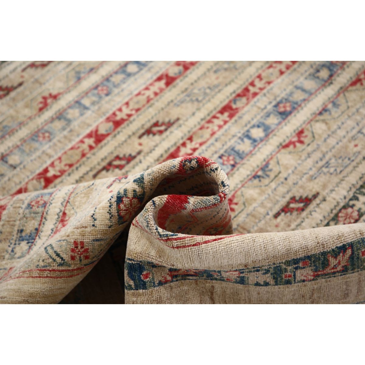 Shaal 7x9 Handmade Double Knotted Washable Wool Rug - Colorful