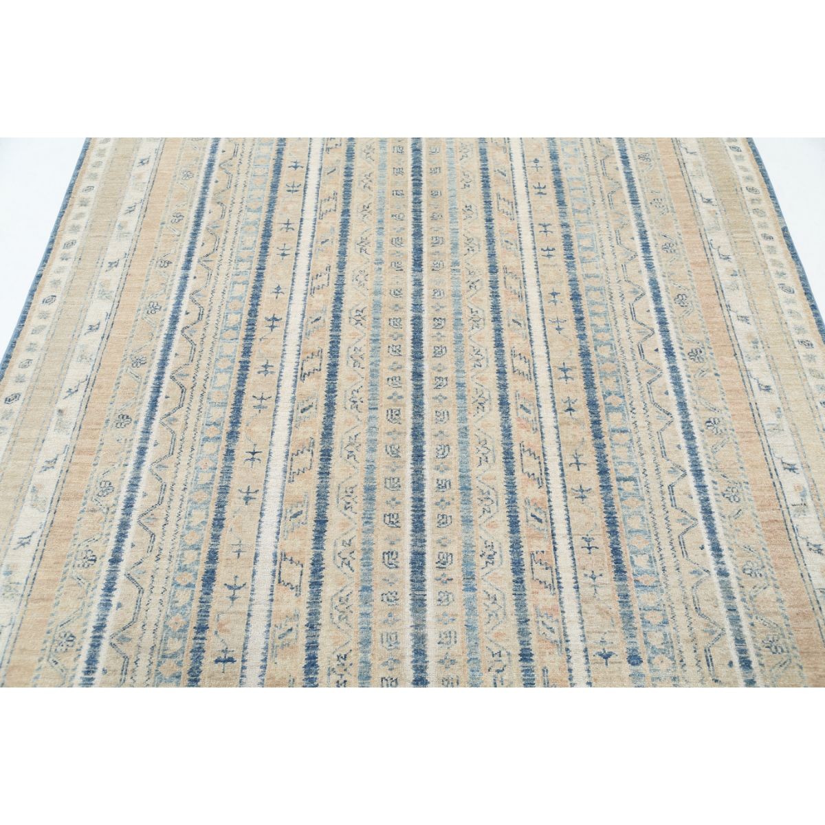 Shaal 6x8 Handmade Double Knotted Washable Wool Rug - Soft Hues