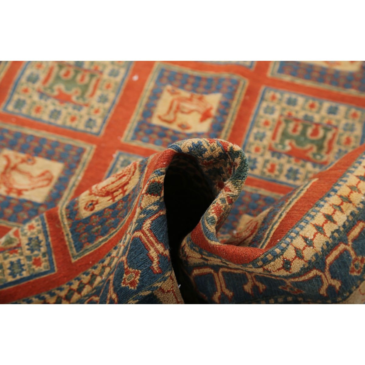 Sumak 5x7 Hand Woven Washable Wool Rug - Colorful