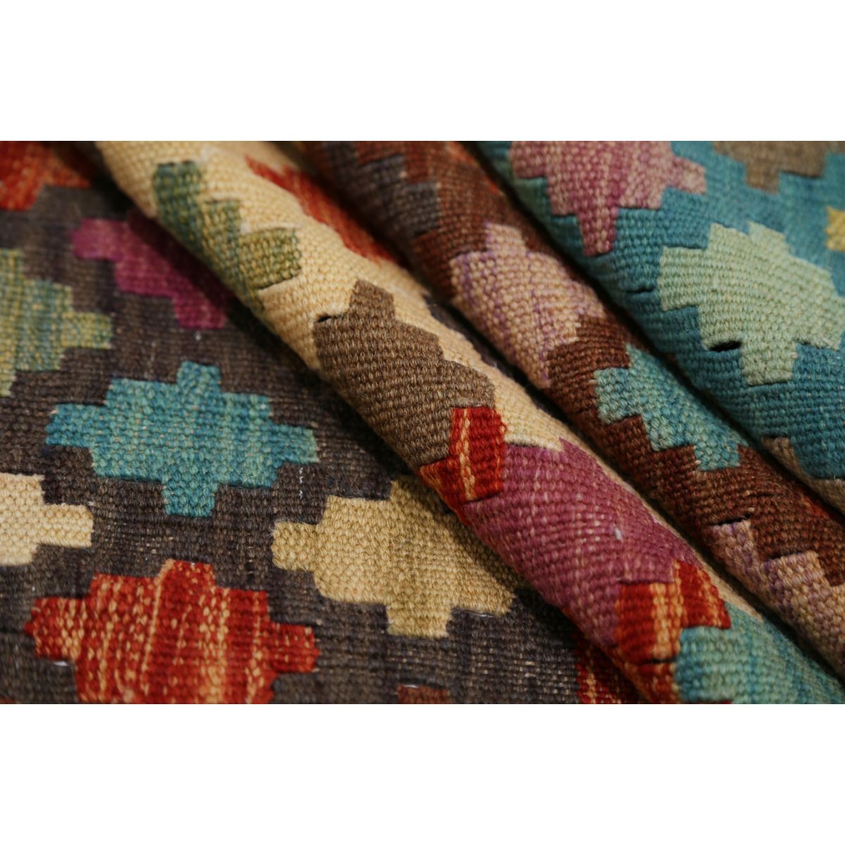 Maimana 6x8 Hand Woven Washable Wool Rug - Colorful