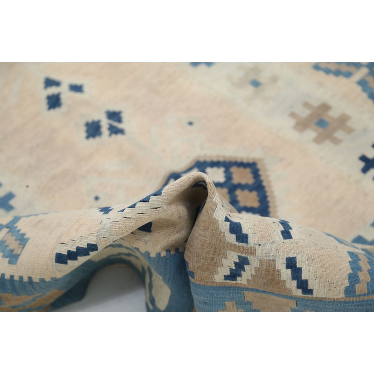 Kafkaas 5x7 Hand Woven Washable Wool Rug - Soft Hues