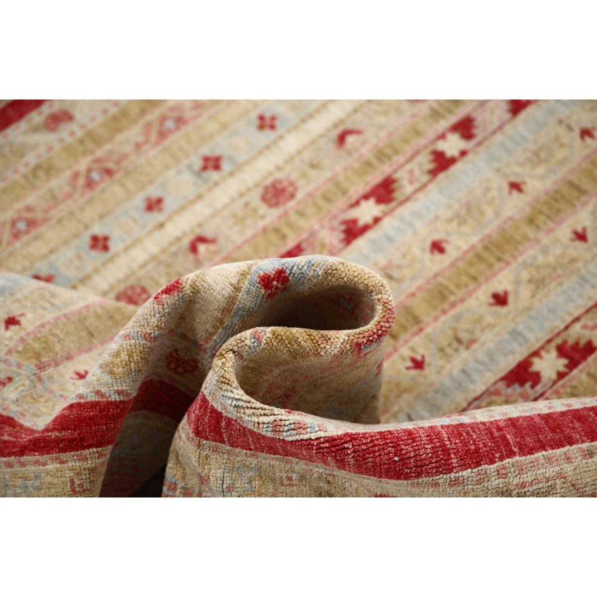 Shaal 5x7 Handmade Double Knotted Washable Wool Rug - Colorful