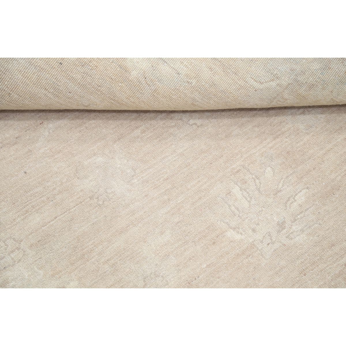 Artemix 6x8 Handmade Double Knotted Washable Wool Rug - Soft Hues