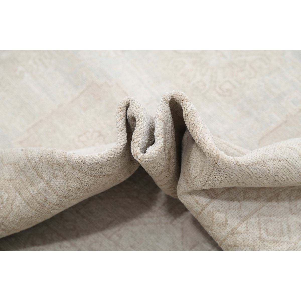 Khotan 18x25 Handmade Double Knotted Washable Wool Rug - Soft Hues