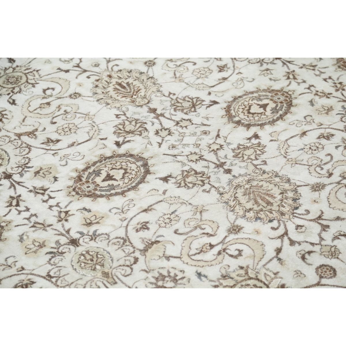 Heritage 12x12 Handmade Double Knotted Washable Wool Round Rug - Colorful