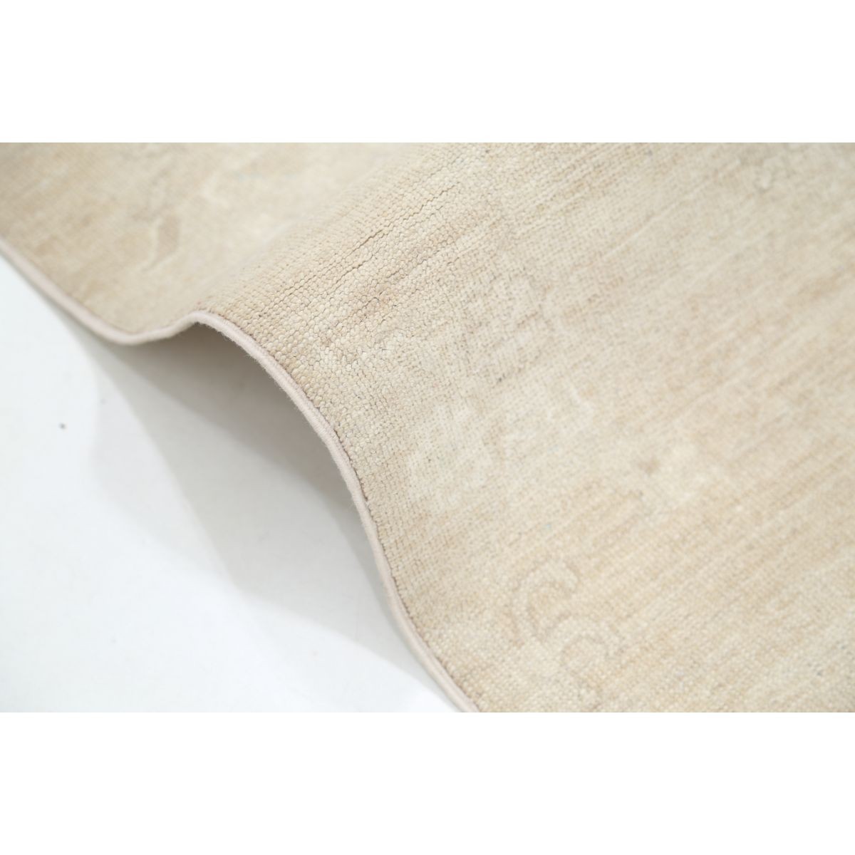 Artemix 6x8 Handmade Double Knotted Washable Wool Rug - Soft Hues