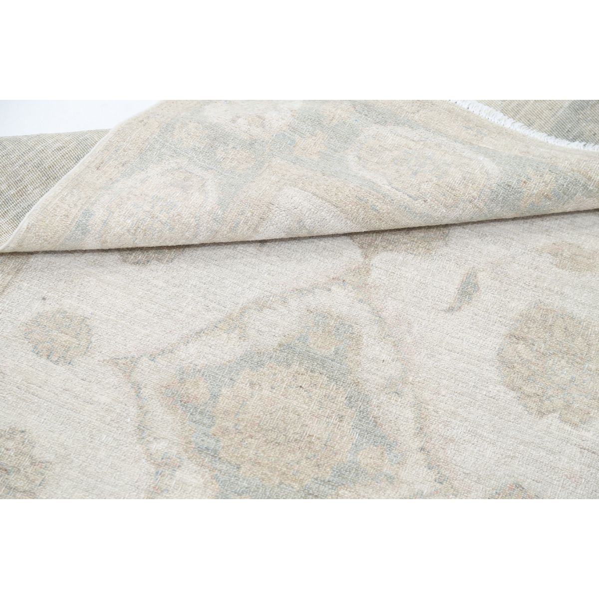Serenity 4x6 Handmade Double Knotted Washable Wool Rug - Soft Hues