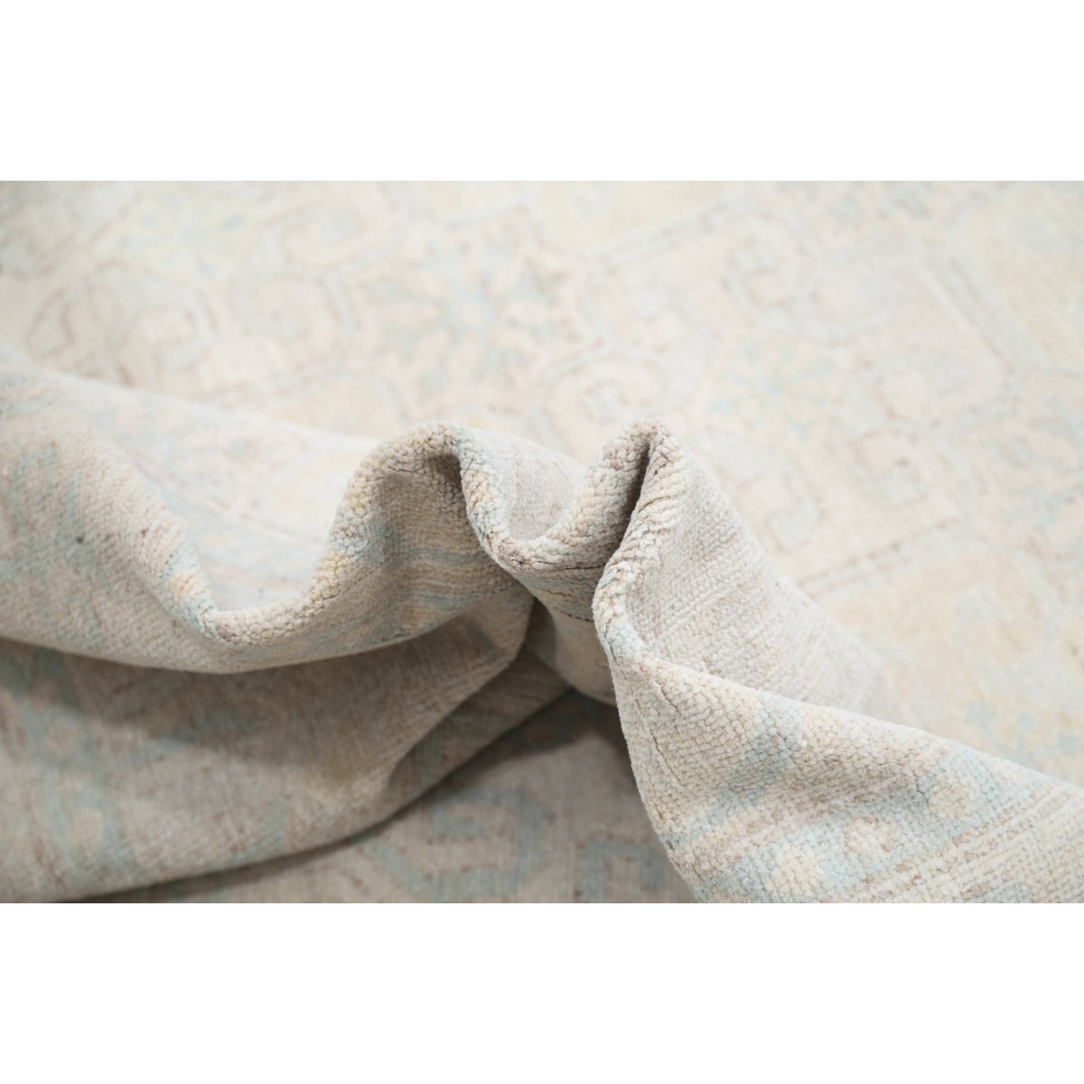 Khotan 18x23 Handmade Double Knotted Washable Wool Rug - Soft Hues