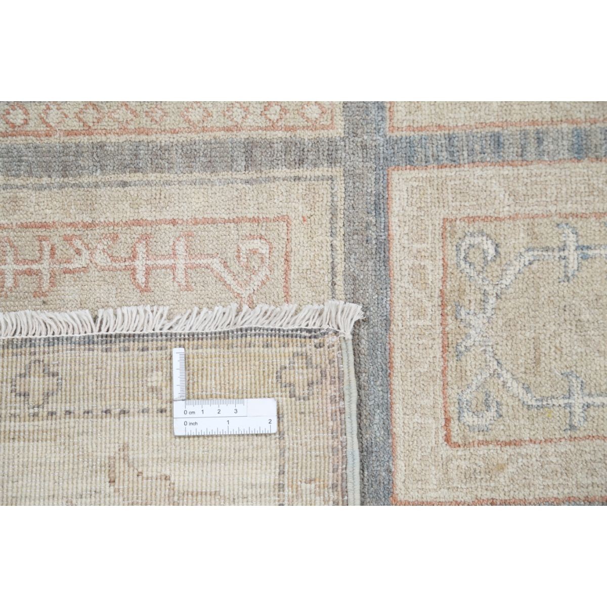 Bakhtiari 4x6 Hand-Knotted Washable Wool Rug - Soft Hues