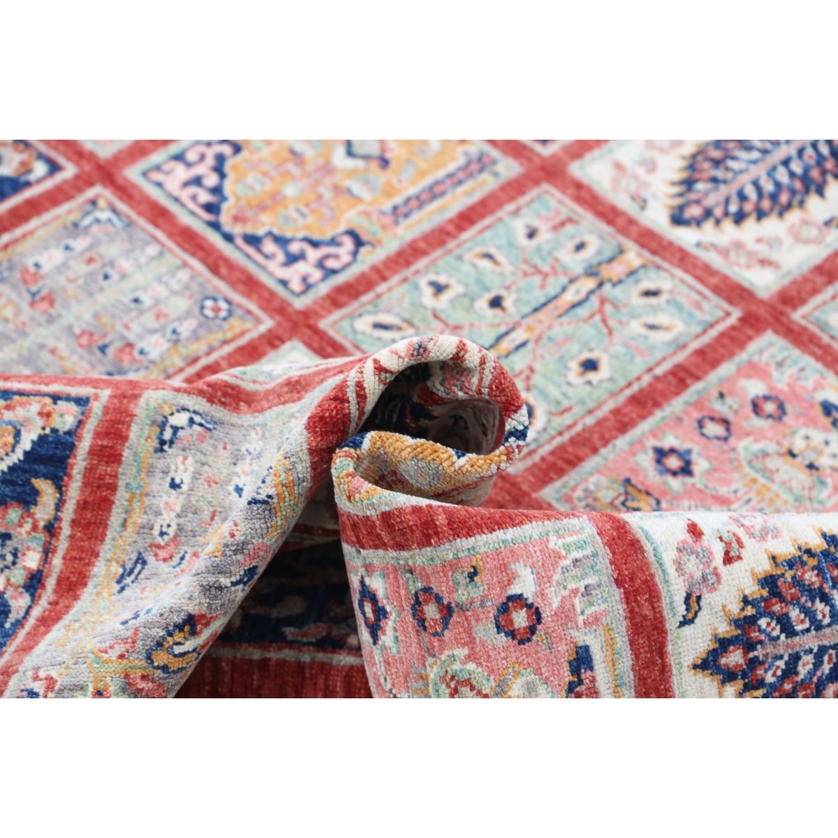 Bakhtiari 6x8 Handmade Double Knotted Washable Wool Rug - Colorful