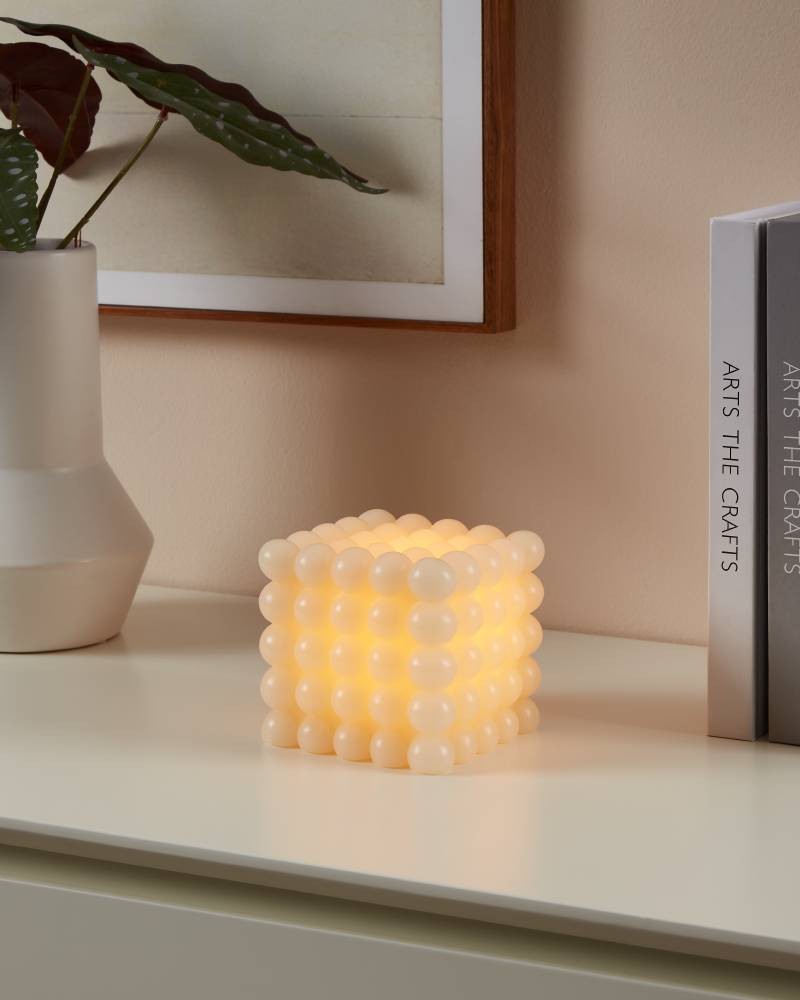Eglo 422481 "CHOSHI" 9 Cm Yüksekliğinde Led Küp Mum