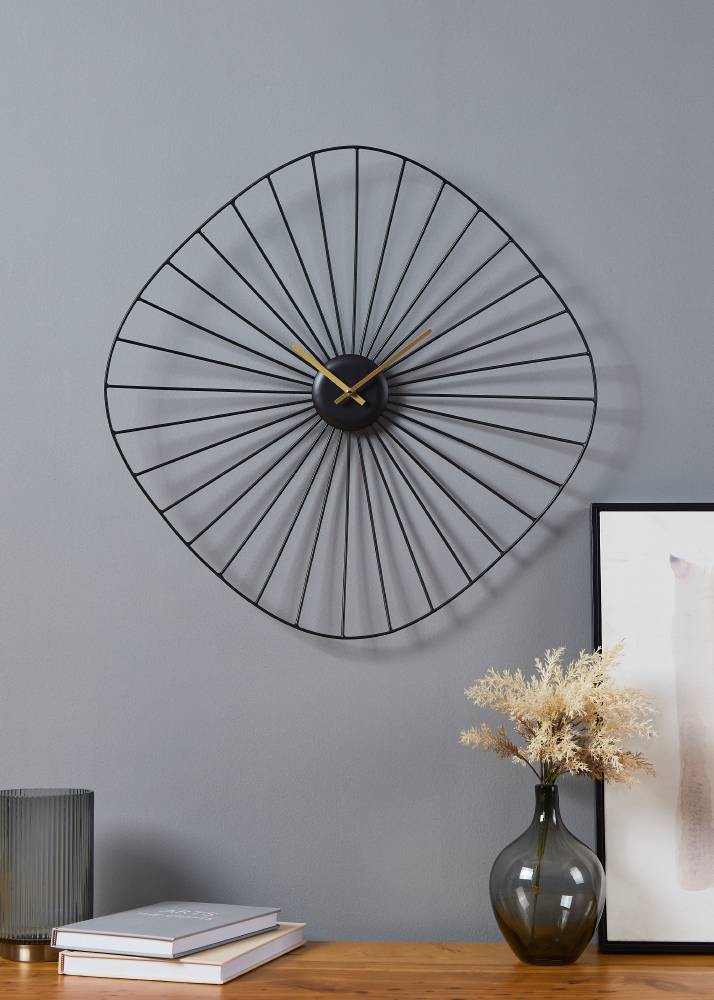 Eglo 425516 "MATSUMOTO" 60 Cm Genişliğinde Siyah, Pirinç Çelik Dekoratif Duvar Saati
