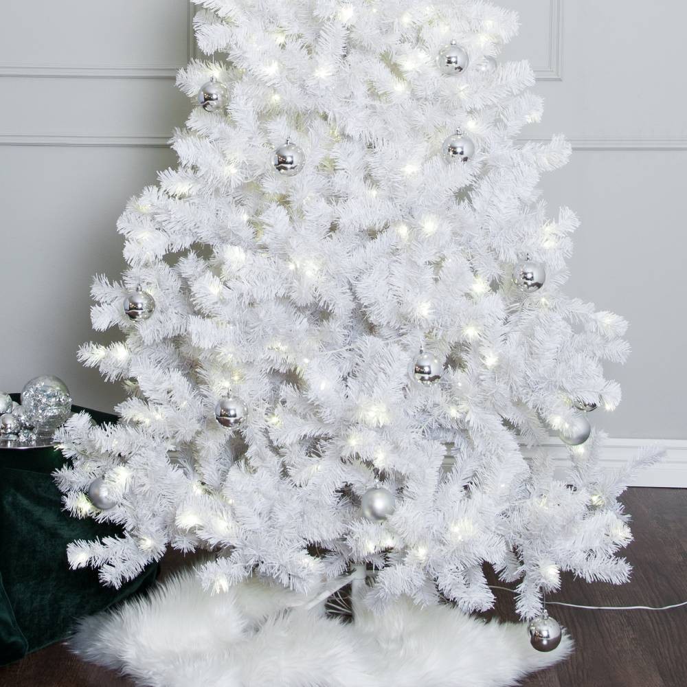 Eglo 608-12 "OTTAWA" 260 Ledli Dekoratif Yılbaşı Işıklı Beyaz Çam Ağacı 210Cm Yüksekliğinde 120Cm Çapında