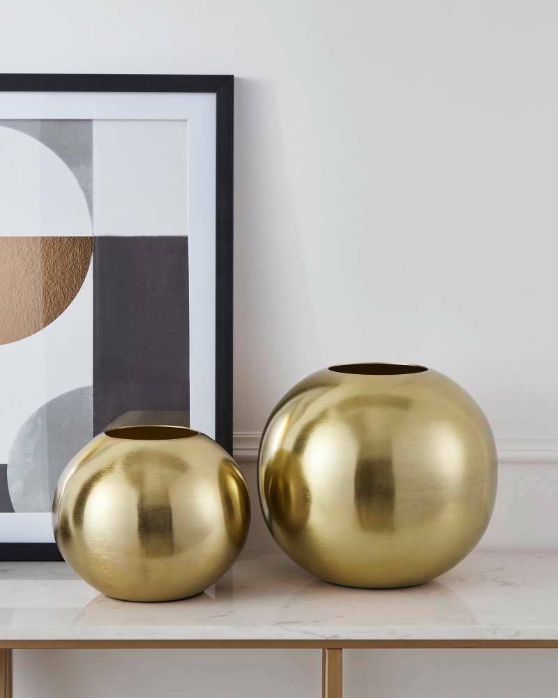 Eglo 421048 "ABUCAY" 22,5 Cm Yüksekliğinde Fırçalanmış Pirinç Metal Vazo