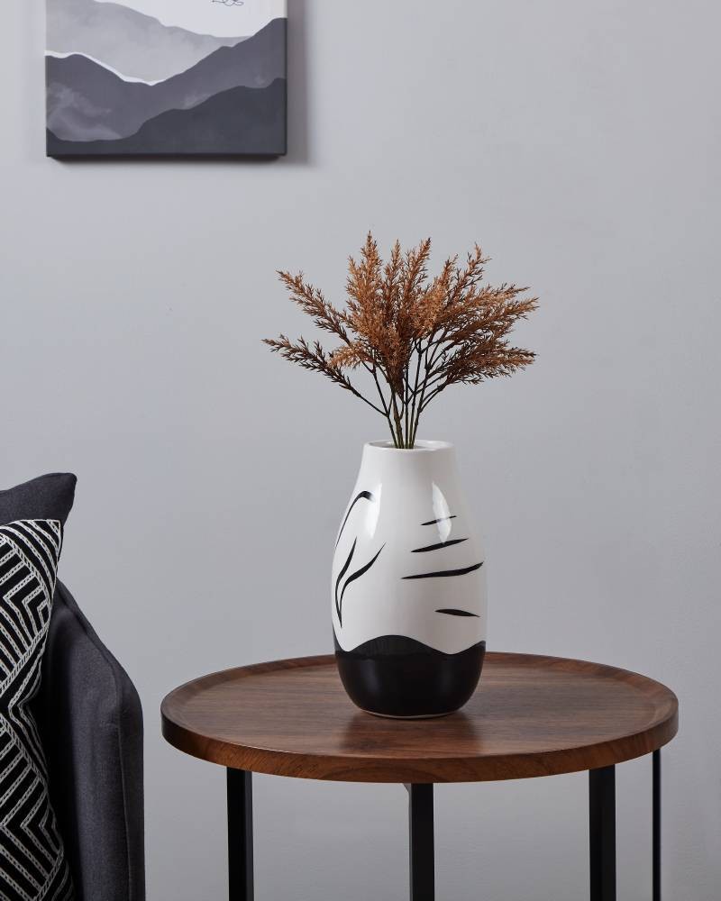 Eglo 421037 "YUZAWA" 26 Cm Yüksekliğinde Beyaz, Siyah Seramik Vazo