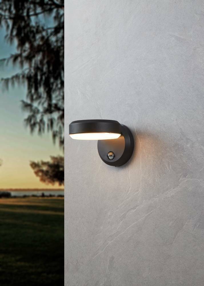 Eglo 900674 "FORNACI" Çelik Dış Mekan Sensörlü Bahçe Aydınlatması Aplik Ip44