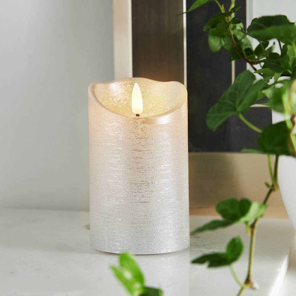 Eglo 411503 "FLAMME RUSTIC" Led Mum Gümüş 12,5Cm Yüksekliğinde 7,5Cm Çapında