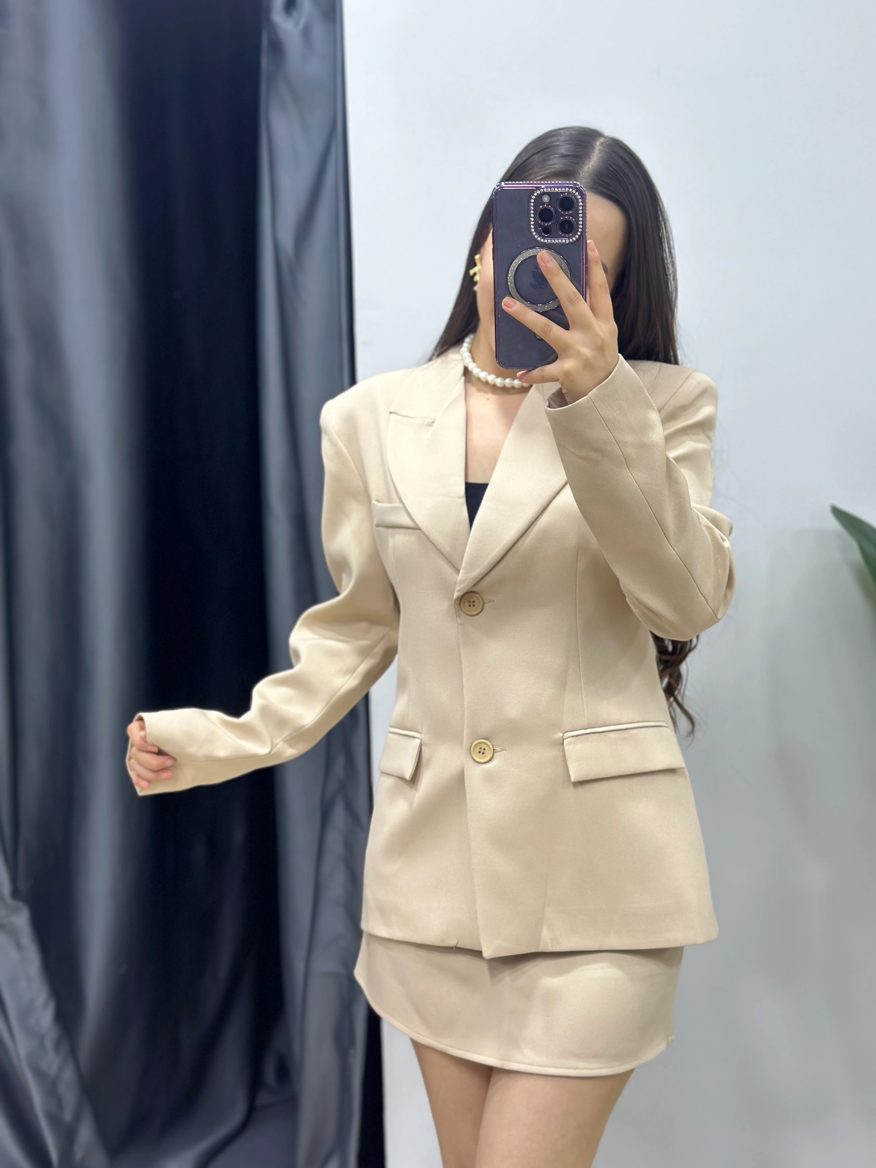 ETEKLİ BLAZER BEJ RENK